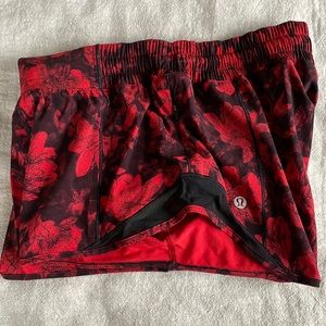 Lululemon Hotty Hot low rise